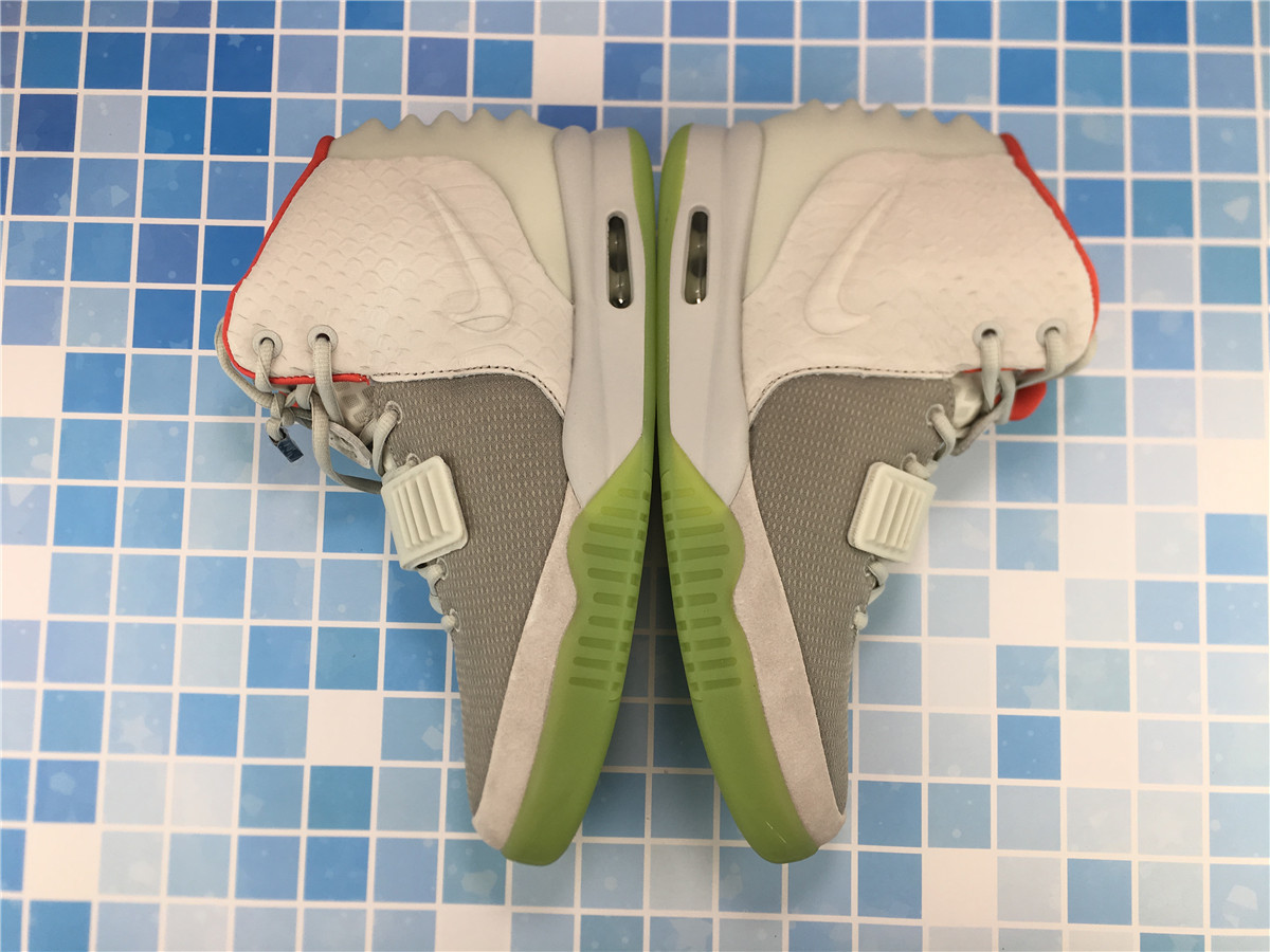 Nike Air Yeezy 2 NRG Pure Platinum 508214 010